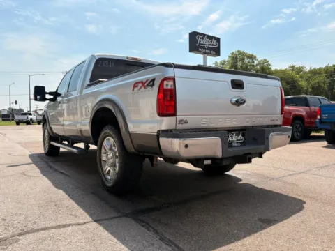 More photos of 2016 Ford F250 Super Duty Crew Cab Lariat Pickup 4D 6 3/4 ft at Tailgate Motor Co. (Fremont North), NE