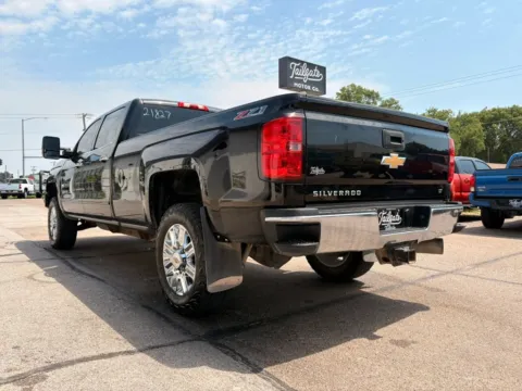 More photos of 2015 Chevrolet Silverado 3500 HD Crew Cab LT Pickup 4D 8 ft at Tailgate Motor Co. (Fremont North), NE