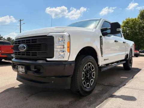 More photos of 2023 Ford F250 Super Duty Crew Cab XL Pickup 4D 6 3/4 ft at Tailgate Motor Co. (Fremont North), NE