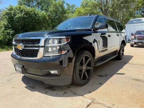 More photos of 2015 Chevrolet Suburban LT Sport Utility 4D at Tailgate Motor Co. (Fremont North), NE