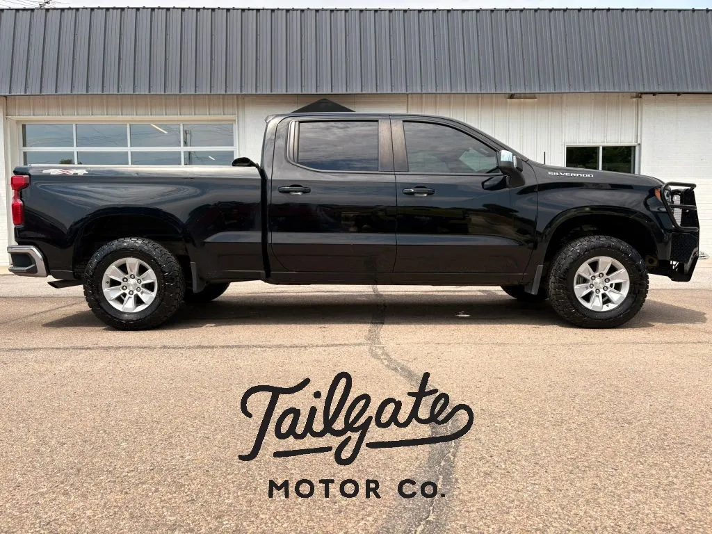 2021 Chevrolet Silverado 1500 Crew Cab LT Pickup 4D 6 1/2 ft for sale in Fremont, NE