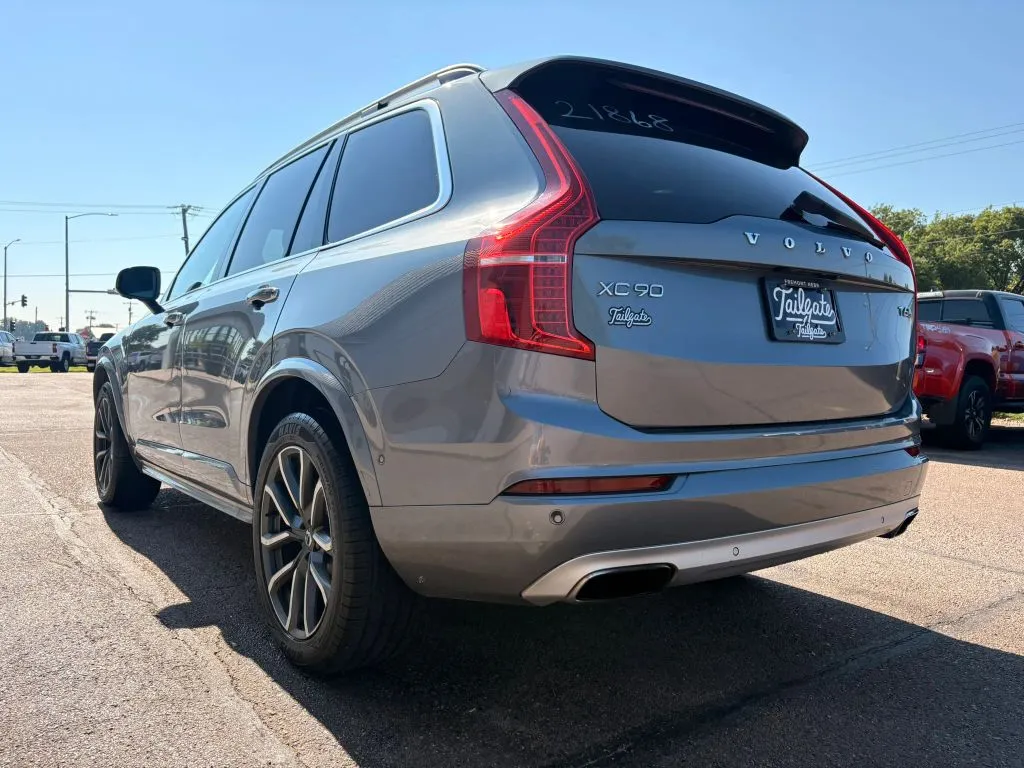 Volvo XC90 photo 5