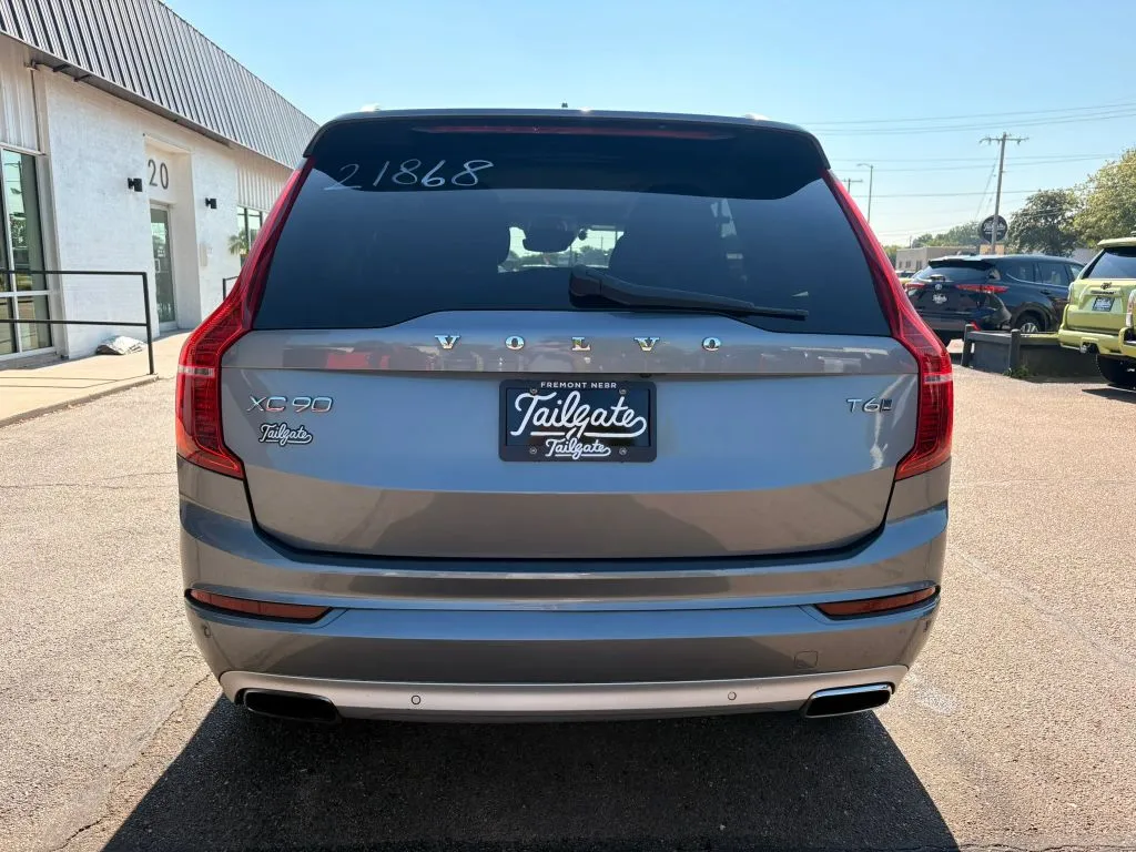 Volvo XC90 photo 6