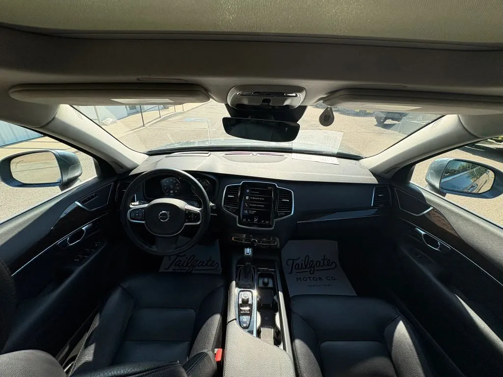 Volvo XC90 photo 18
