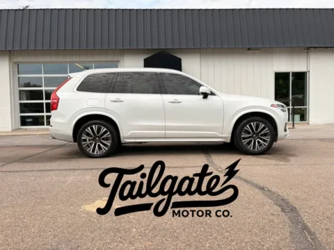 White 2020 Volvo XC90 T5 Momentum Sport Utility 4D for sale in Fremont, NE