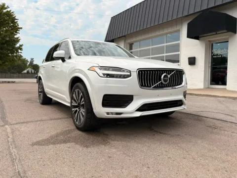 Photos of 2020 Volvo XC90 T5 Momentum Sport Utility 4D for sale in Fremont, NE at Tailgate Motor Co. (Fremont North)