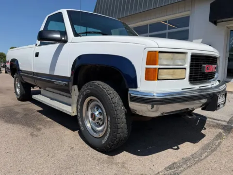 Photos of 1995 GMC 2500 Regular Cab Long Bed for sale in Fremont, NE at Tailgate Motor Co. (Fremont North)