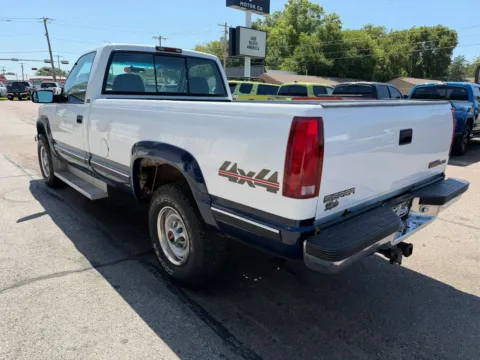 More photos of 1995 GMC 2500 Regular Cab Long Bed at Tailgate Motor Co. (Fremont North), NE