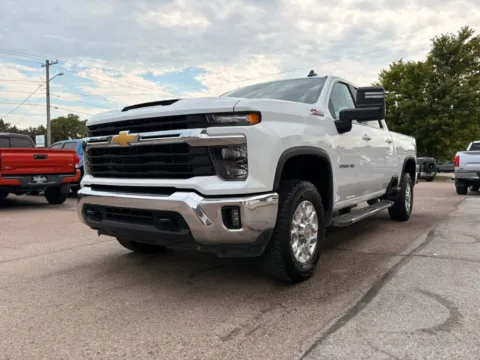 More photos of 2025 Chevrolet Silverado 2500 HD Crew Cab LT Pickup 4D 6 1/2 ft at Tailgate Motor Co. (Fremont North), NE
