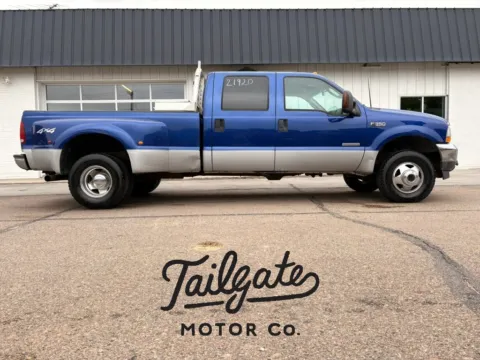 Blue 2003 Ford F350 Super Duty Crew Cab XLT Pickup 4D 6 3/4 ft for sale in Fremont, NE