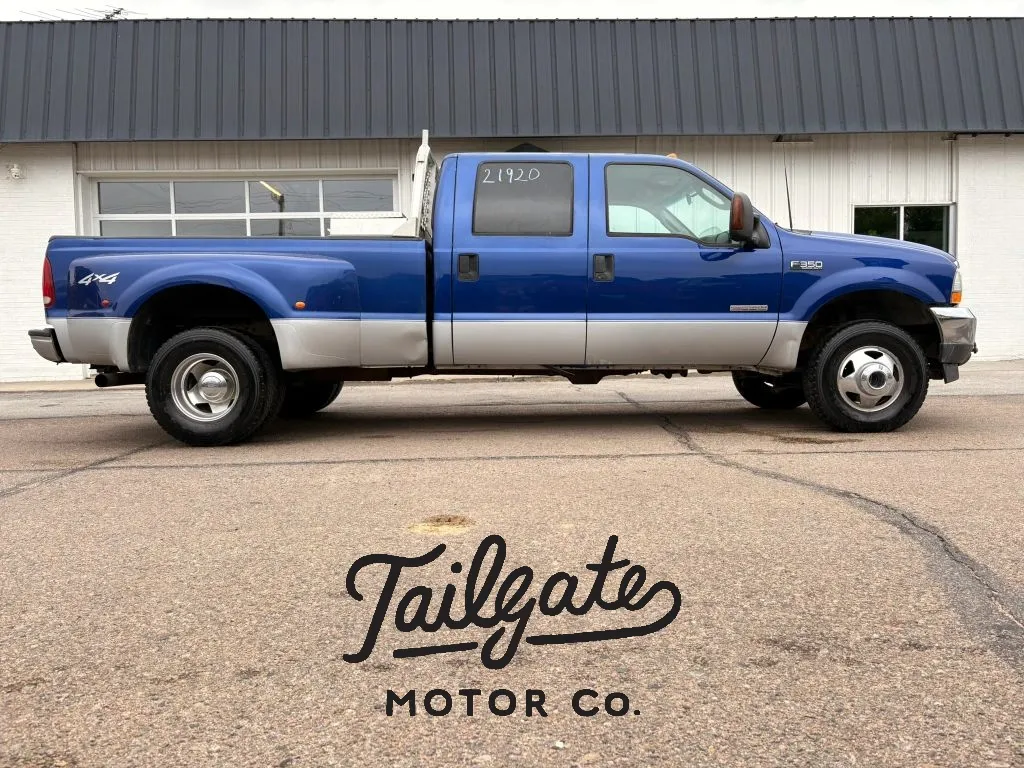 Blue 2003 Ford F350 Super Duty Crew Cab XLT Pickup 4D 6 3/4 ft for sale in Fremont, NE