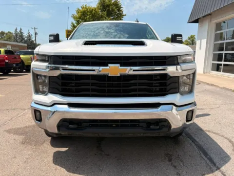 Another view of 2024 Chevrolet Silverado 2500 HD Crew Cab LT Pickup 4D 6 1/2 ft for sale in Fremont, NE at Tailgate Motor Co. (Fremont North)