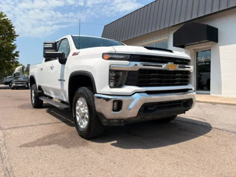 Photos of 2024 Chevrolet Silverado 2500 HD Crew Cab LT Pickup 4D 6 1/2 ft for sale in Fremont, NE at Tailgate Motor Co. (Fremont North)