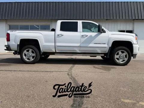 White 2015 GMC Sierra 2500 HD Crew Cab Denali Pickup 4D 6 1/2 ft for sale in Fremont, NE
