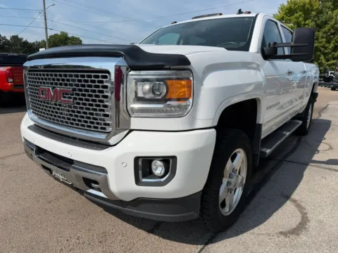 More photos of 2015 GMC Sierra 2500 HD Crew Cab Denali Pickup 4D 6 1/2 ft at Tailgate Motor Co. (Fremont North), NE