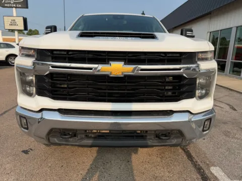 Another view of 2025 Chevrolet Silverado 2500 HD Crew Cab LT Pickup 4D 6 1/2 ft for sale in Fremont, NE at Tailgate Motor Co. (Fremont North)