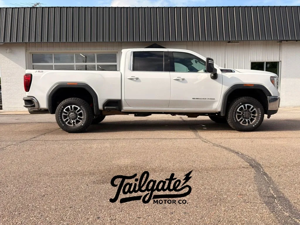 White 2023 GMC Sierra 3500 HD Crew Cab SLE Pickup 4D 6 1/2 ft for sale in Fremont, NE