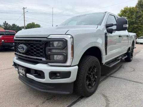 More photos of 2025 Ford F250 Super Duty Crew Cab XL Pickup 4D 6 3/4 ft at Tailgate Motor Co. (Fremont North), NE