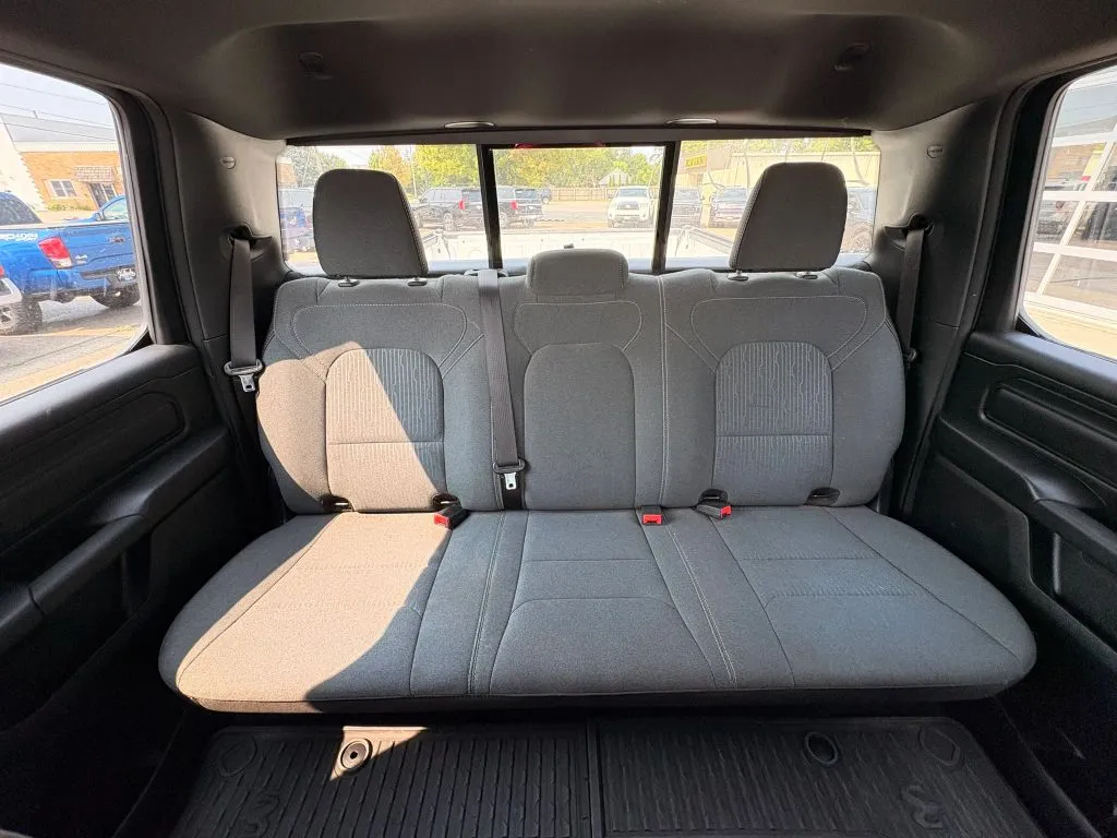 Ram 1500 photo 18