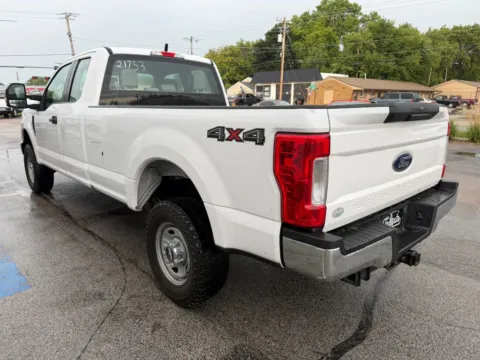 More photos of 2019 Ford F250 Super Duty Super Cab XL Pickup 4D 8 ft at Tailgate Motor Co. (Fremont North), NE