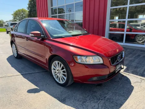 Photos of 2011 Volvo S40 T5 Sedan 4D for sale in Fremont, NE at Tailgate Motor Co. (Fremont North)