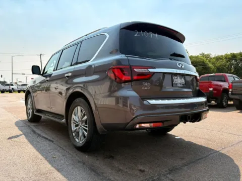 More photos of 2024 INFINITI QX80 LUXE Sport Utility 4D at Tailgate Motor Co. (Fremont North), NE