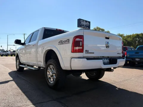 More photos of 2022 Ram 2500 Crew Cab Laramie Pickup 4D 6 1/3 ft at Tailgate Motor Co. (Fremont North), NE