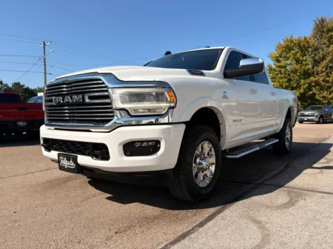 More photos of 2022 Ram 2500 Crew Cab Laramie Pickup 4D 6 1/3 ft at Tailgate Motor Co. (Fremont North), NE