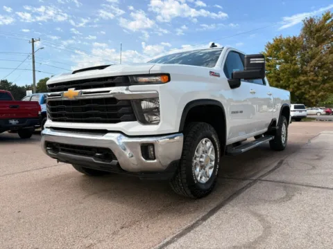More photos of 2024 Chevrolet Silverado 2500 HD Crew Cab LT Pickup 4D 6 1/2 ft at Tailgate Motor Co. (Fremont North), NE