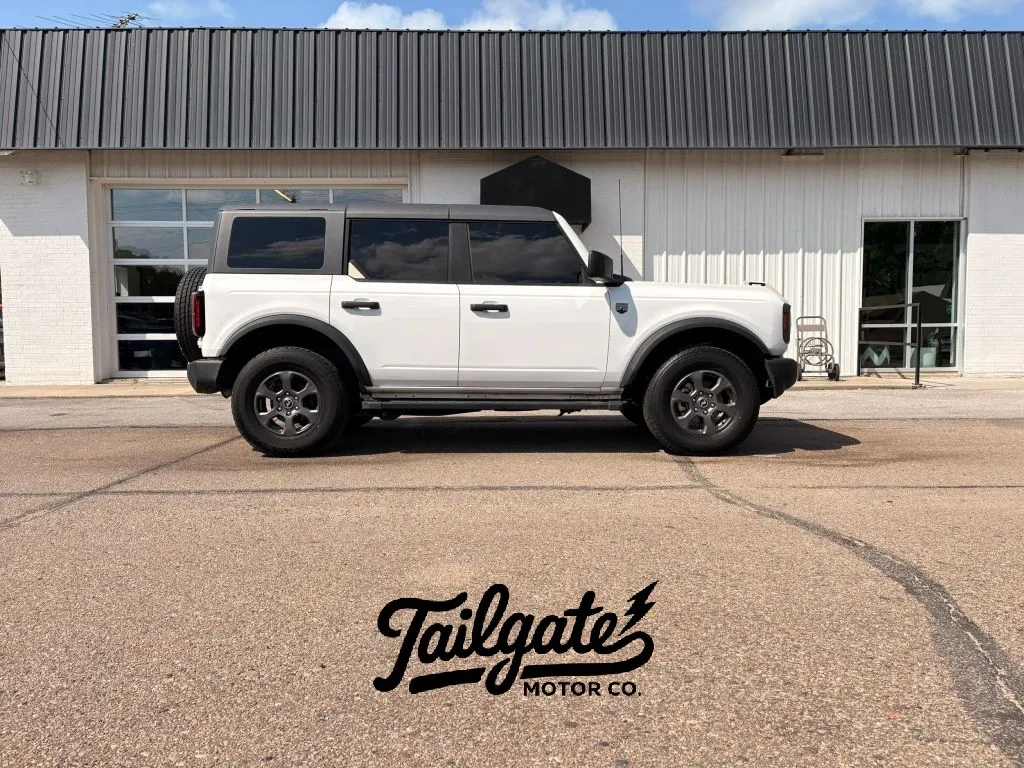 White 2024 Ford Bronco Big Bend Sport Utility 4D for sale in Fremont, NE