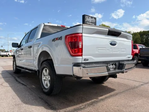 More photos of 2021 Ford F-150 SuperCrew Cab XLT Pickup 4D 5 1/2 ft at Tailgate Motor Co. (Fremont North), NE