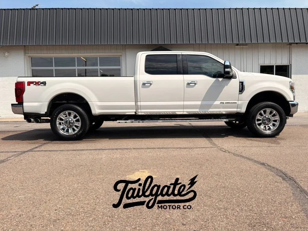 White 2020 Ford F350 Super Duty Crew Cab Lariat Pickup 4D 8 ft for sale in Fremont, NE