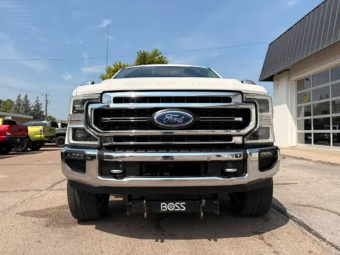 Another view of 2020 Ford F350 Super Duty Crew Cab Lariat Pickup 4D 8 ft for sale in Fremont, NE at Tailgate Motor Co. (Fremont North)