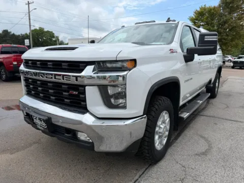 More photos of 2021 Chevrolet Silverado 2500 HD Crew Cab LT Pickup 4D 8 ft at Tailgate Motor Co. (Fremont North), NE