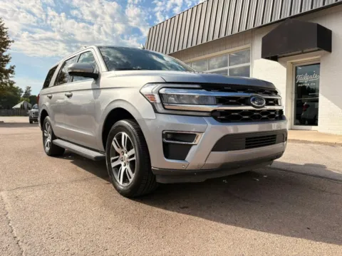 Photos of 2024 Ford Expedition Limited Sport Utility 4D for sale in Fremont, NE at Tailgate Motor Co. (Fremont North)
