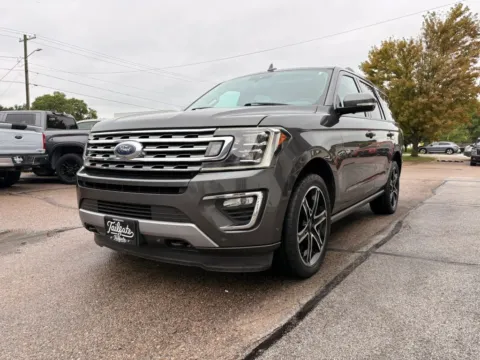 More photos of 2019 Ford Expedition Limited Sport Utility 4D at Tailgate Motor Co. (Fremont North), NE