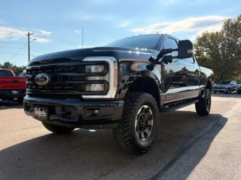 More photos of 2024 Ford F350 Super Duty Crew Cab XLT Pickup 4D 6 3/4 ft at Tailgate Motor Co. (Fremont North), NE