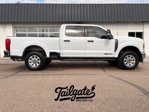 White 2024 Ford F250 Super Duty Crew Cab XLT Pickup 4D 6 3/4 ft for sale in Fremont, NE