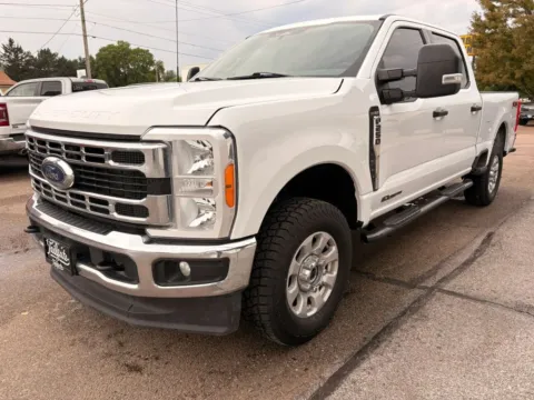 More photos of 2024 Ford F250 Super Duty Crew Cab XLT Pickup 4D 6 3/4 ft at Tailgate Motor Co. (Fremont North), NE