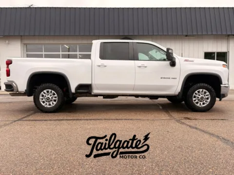 White 2023 Chevrolet Silverado 2500 HD Crew Cab LT Pickup 4D 6 1/2 ft for sale in Fremont, NE