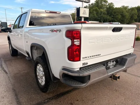 More photos of 2021 Chevrolet Silverado 2500 HD Crew Cab LT Pickup 4D 6 1/2 ft at Tailgate Motor Co. (Fremont North), NE