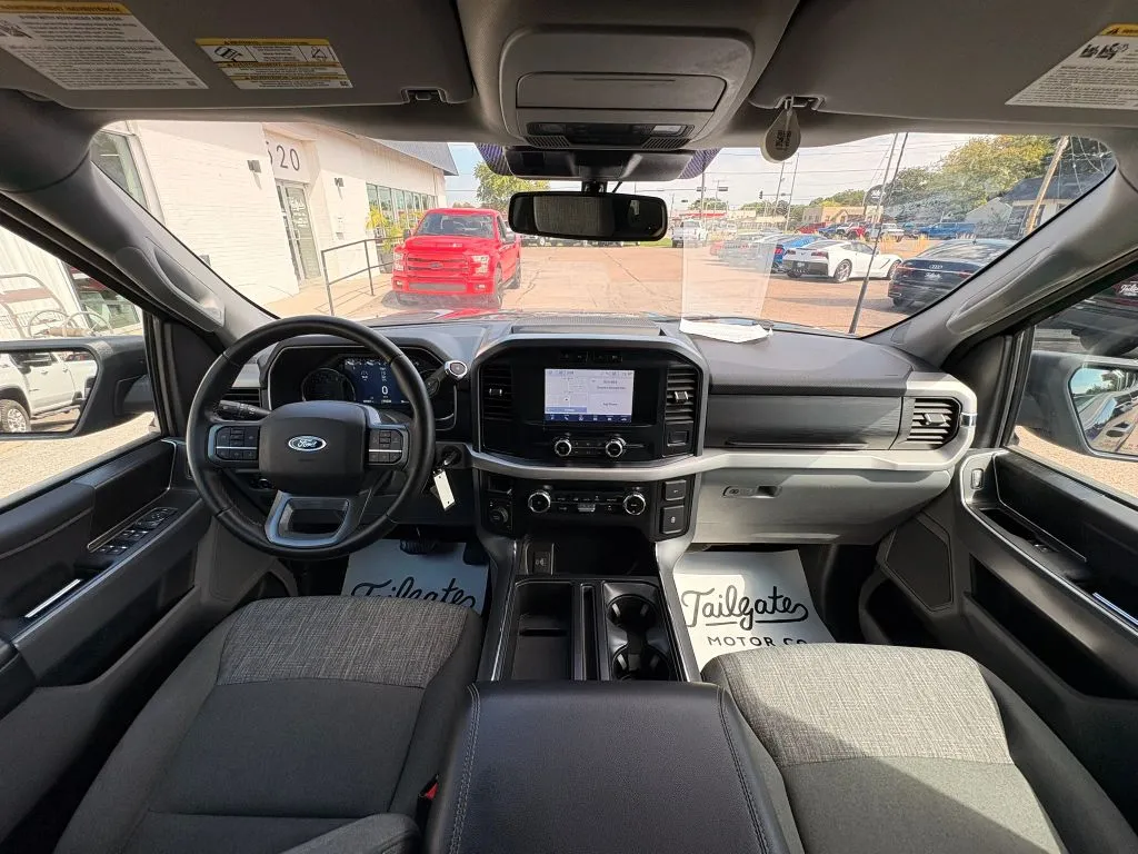 Ford F-150 photo 9