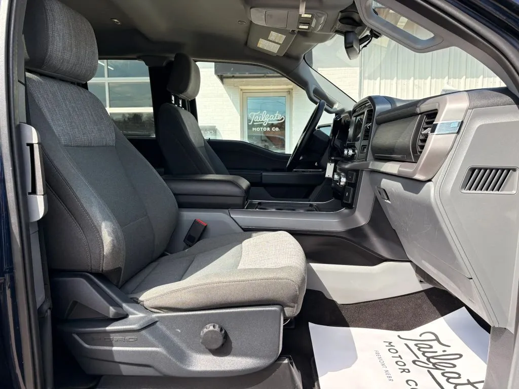 Ford F-150 photo 14