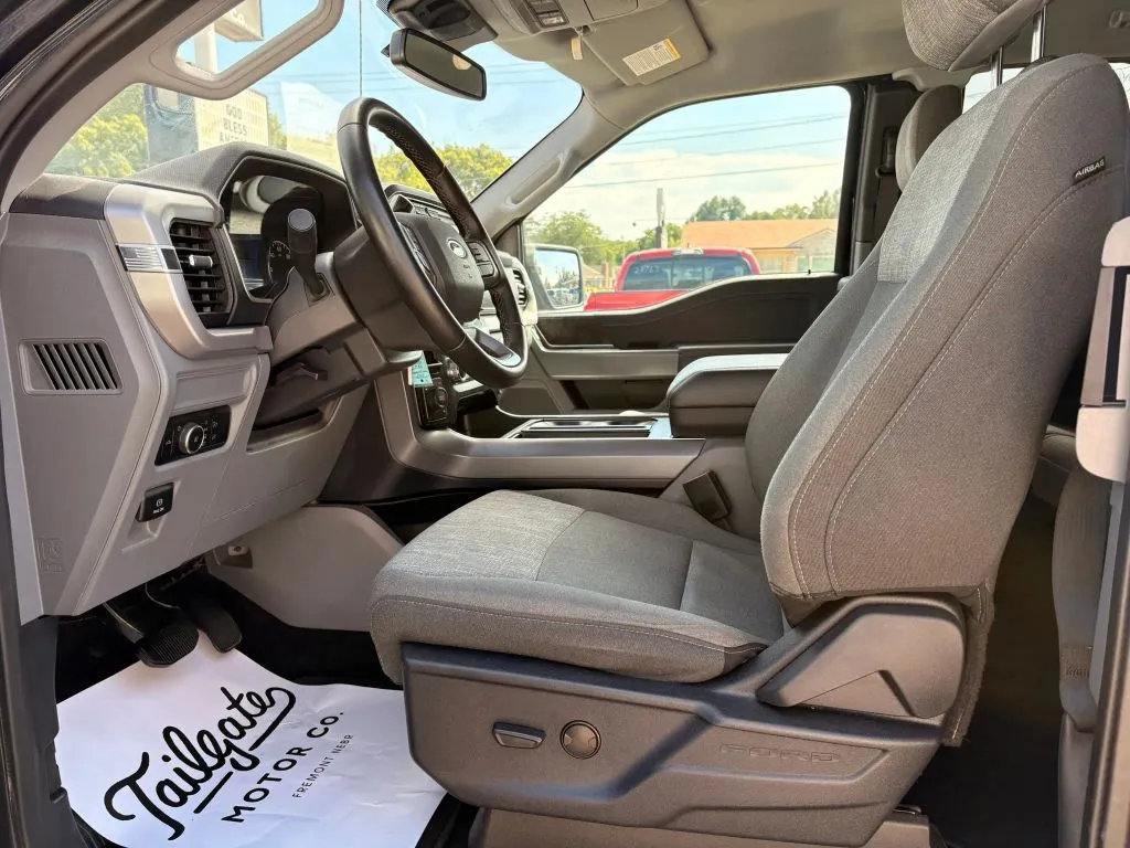 Ford F-150 photo 18
