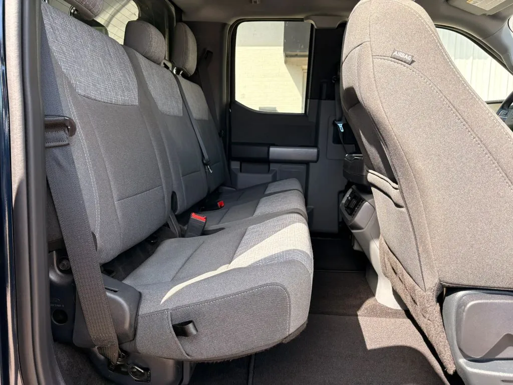 Ford F-150 photo 12