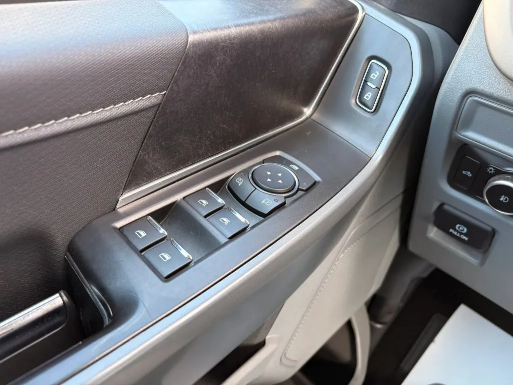 Ford F-150 photo 27
