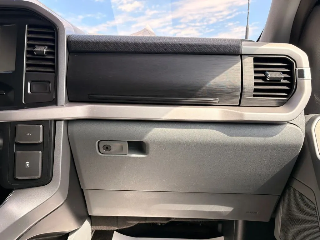 Ford F-150 photo 21