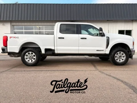 White 2024 Ford F250 Super Duty Crew Cab XLT Pickup 4D 6 3/4 ft for sale in Fremont, NE
