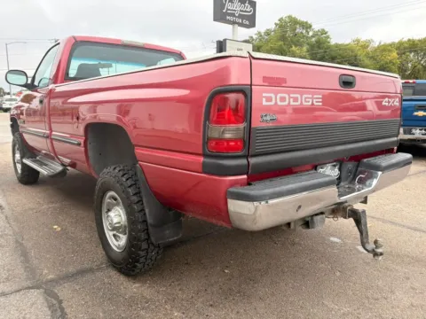 More photos of 1999 Dodge Ram 2500 Regular Cab Long Bed at Tailgate Motor Co. (Fremont North), NE