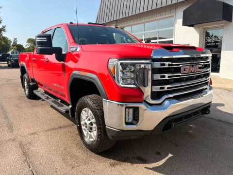 Photos of 2021 GMC Sierra 2500 HD Crew Cab SLE Pickup 4D 6 1/2 ft for sale in Fremont, NE at Tailgate Motor Co. (Fremont North)